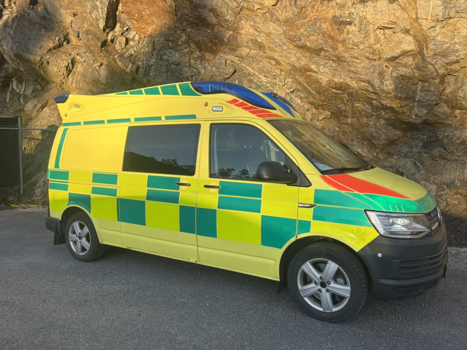Volkswagen T6 4motions - AMBULANCE / Швидка допомога / Shvydka dopomoha - Ambulance: afbeelding 1 Volkswagen T6 4motions - AMBULANCE / Швидка допомога / Shvydka dopomoha - Ambulance: afbeelding 1