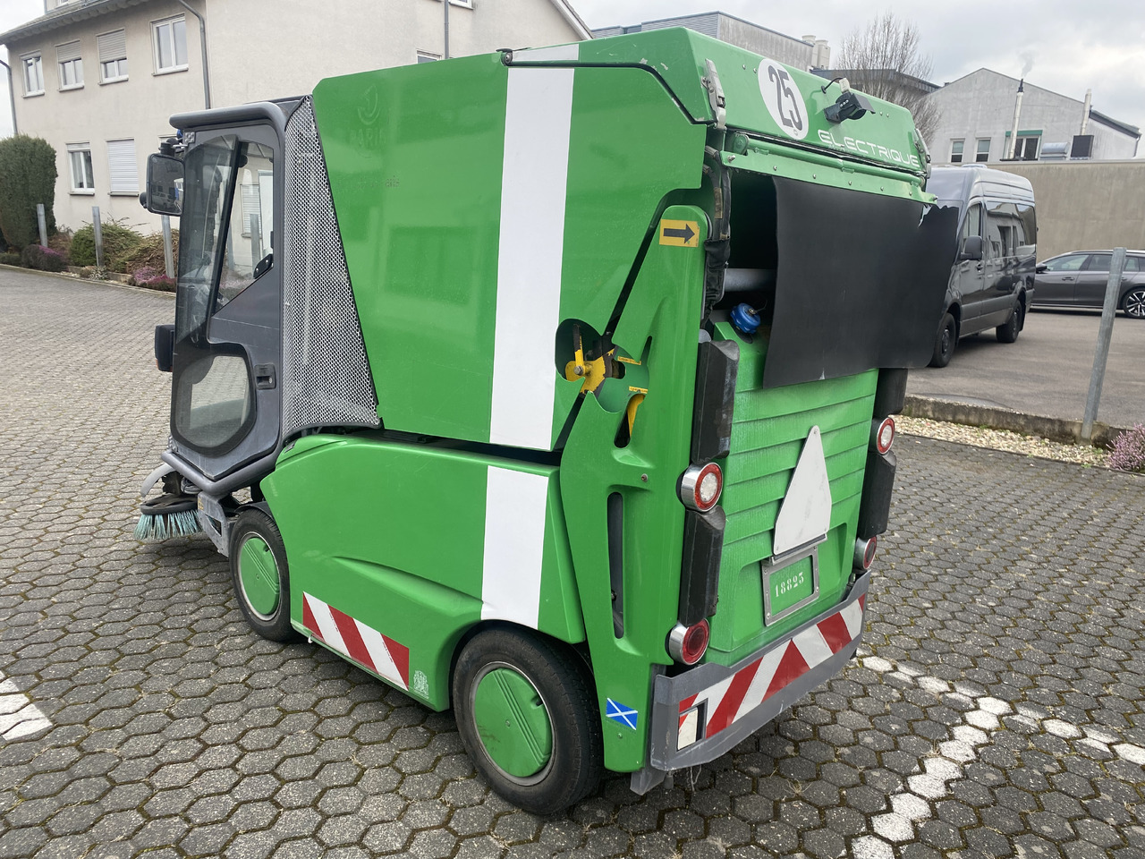 TENNANT Green Machines 500 ZE electric 500 ZE - Veegwagen: afbeelding 4 TENNANT Green Machines 500 ZE electric 500 ZE - Veegwagen: afbeelding 4