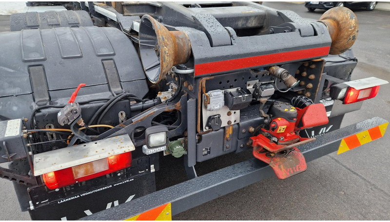 Volvo FM460 6X2*4 - Haakarmsysteem vrachtwagen: afbeelding 5 Volvo FM460 6X2*4 - Haakarmsysteem vrachtwagen: afbeelding 5