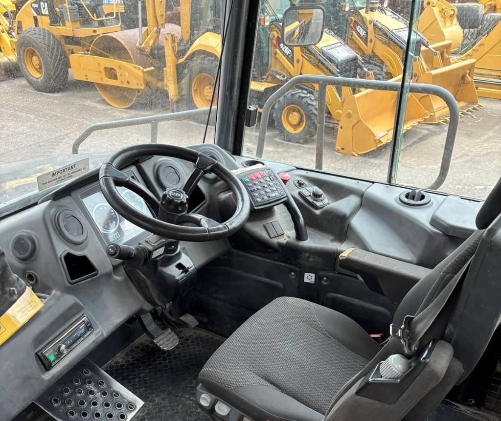 Bell B 30 E (New tyres / Under Preparation) - Kiepwagen met knikbesturing: afbeelding 4 Bell B 30 E (New tyres / Under Preparation) - Kiepwagen met knikbesturing: afbeelding 4