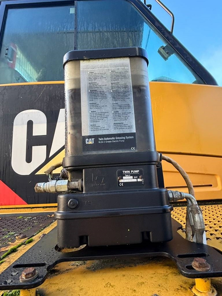 CAT 735 B (Under Preparation) - Kiepwagen met knikbesturing: afbeelding 5 CAT 735 B (Under Preparation) - Kiepwagen met knikbesturing: afbeelding 5