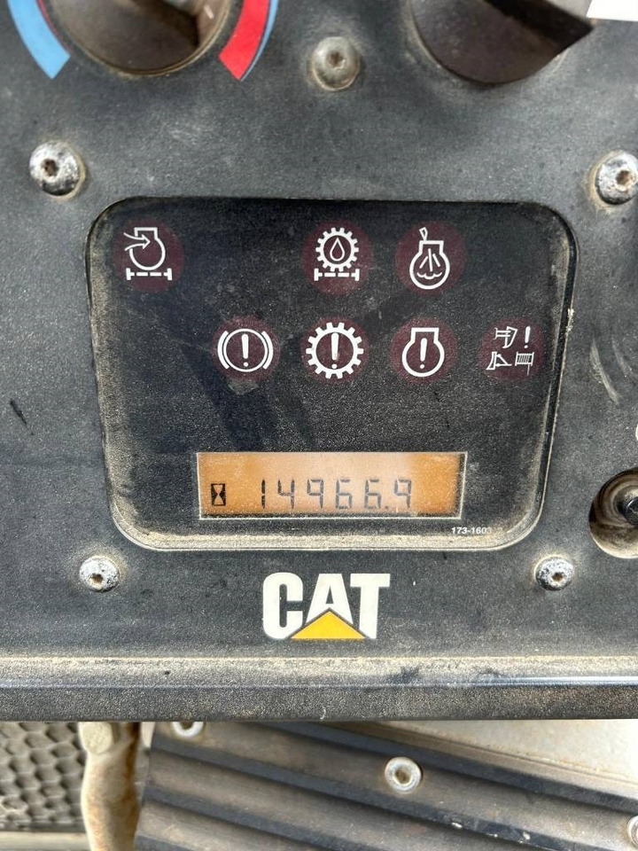 CAT D 7 R (Leica GPS / Under Preparation) - Bulldozer: afbeelding 3 CAT D 7 R (Leica GPS / Under Preparation) - Bulldozer: afbeelding 3