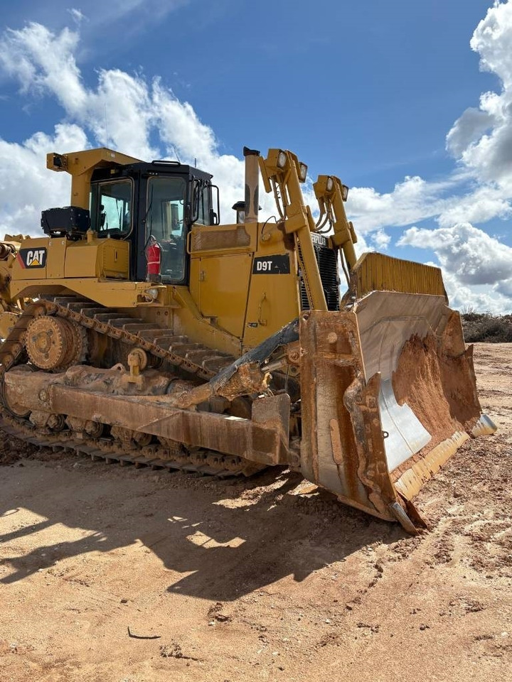 CAT D 9 T (CE Certified / New Undercarriage) - Bulldozer: afbeelding 3 CAT D 9 T (CE Certified / New Undercarriage) - Bulldozer: afbeelding 3