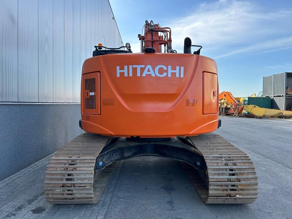 Hitachi ZX 225 US LC-6 - Rupsgraafmachine: afbeelding 4 Hitachi ZX 225 US LC-6 - Rupsgraafmachine: afbeelding 4
