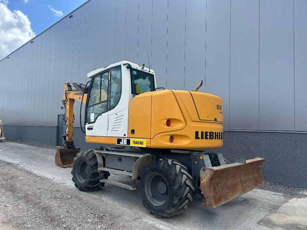 Liebherr A 912 Compact (2 Buckets) - Mobiele graafmachine: afbeelding 3 Liebherr A 912 Compact (2 Buckets) - Mobiele graafmachine: afbeelding 3