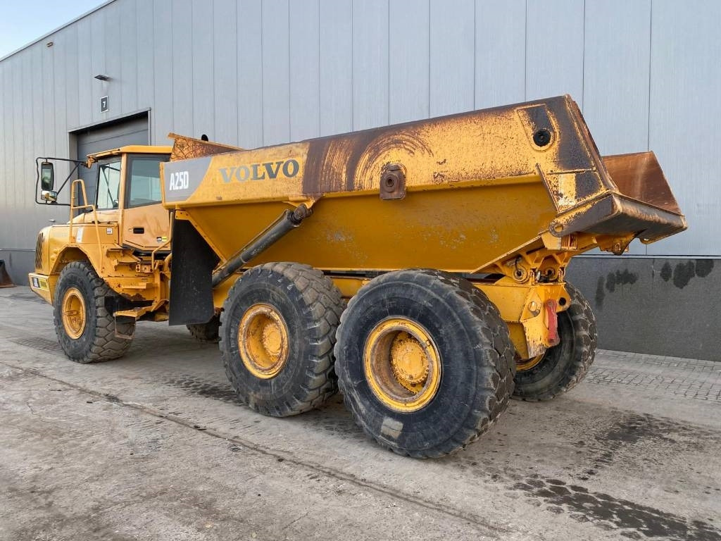 Volvo A 25 D - Kiepwagen met knikbesturing: afbeelding 3 Volvo A 25 D - Kiepwagen met knikbesturing: afbeelding 3