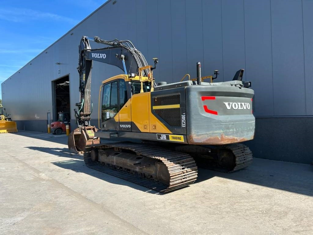 Volvo EC 250 EL (Roto + 3 buckets) - Rupsgraafmachine: afbeelding 3 Volvo EC 250 EL (Roto + 3 buckets) - Rupsgraafmachine: afbeelding 3