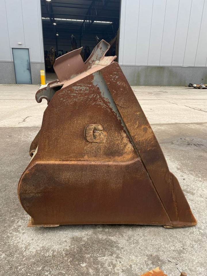 Volvo L250H L260H coupler + GP bucket - Bak voor Bouwmachine: afbeelding 3 Volvo L250H L260H coupler + GP bucket - Bak voor Bouwmachine: afbeelding 3