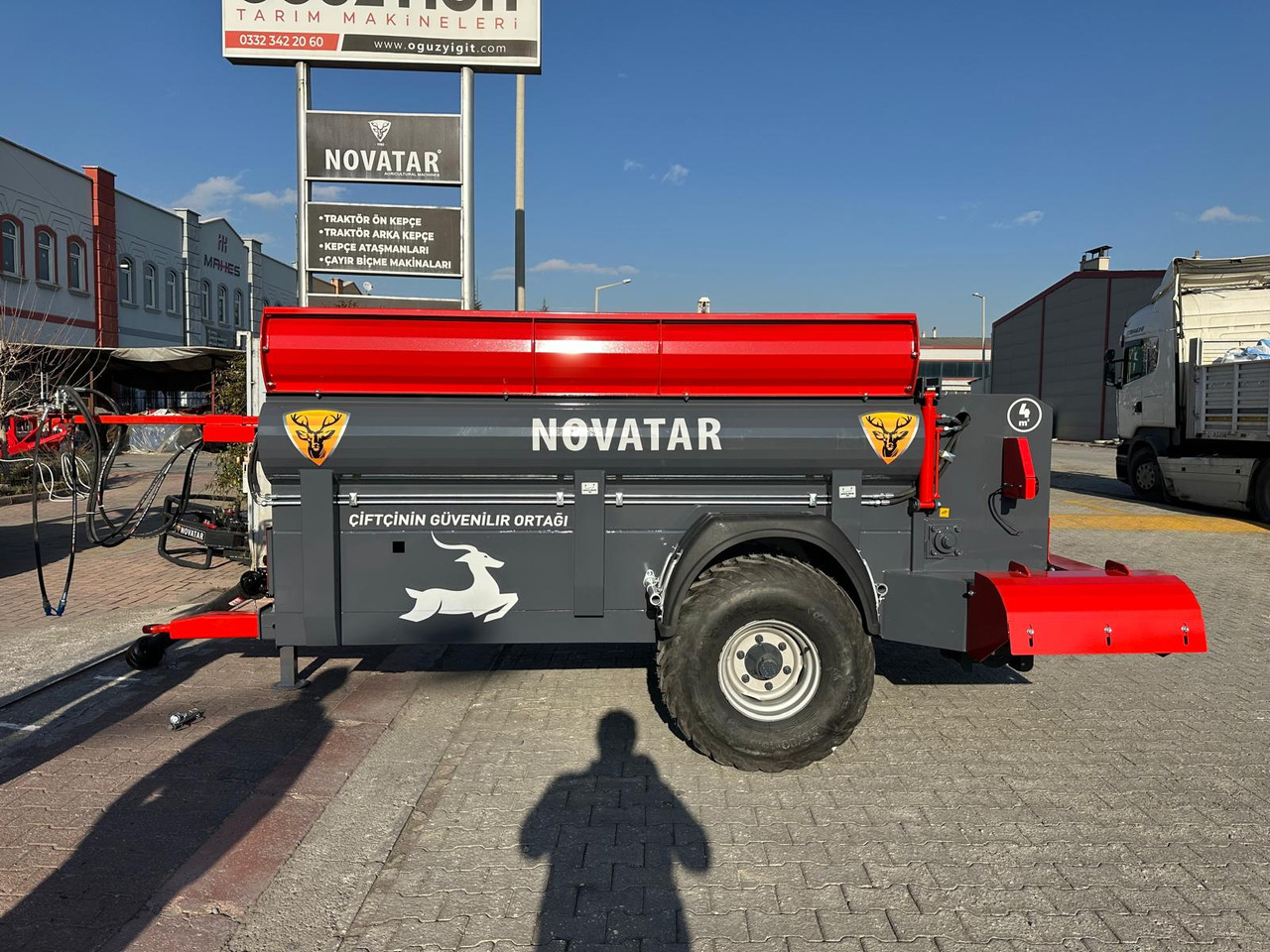 Novatar MANURE SPREADER FOR TREES AND GREENHOUSE - Mestverspreider: afbeelding 4 Novatar MANURE SPREADER FOR TREES AND GREENHOUSE - Mestverspreider: afbeelding 4