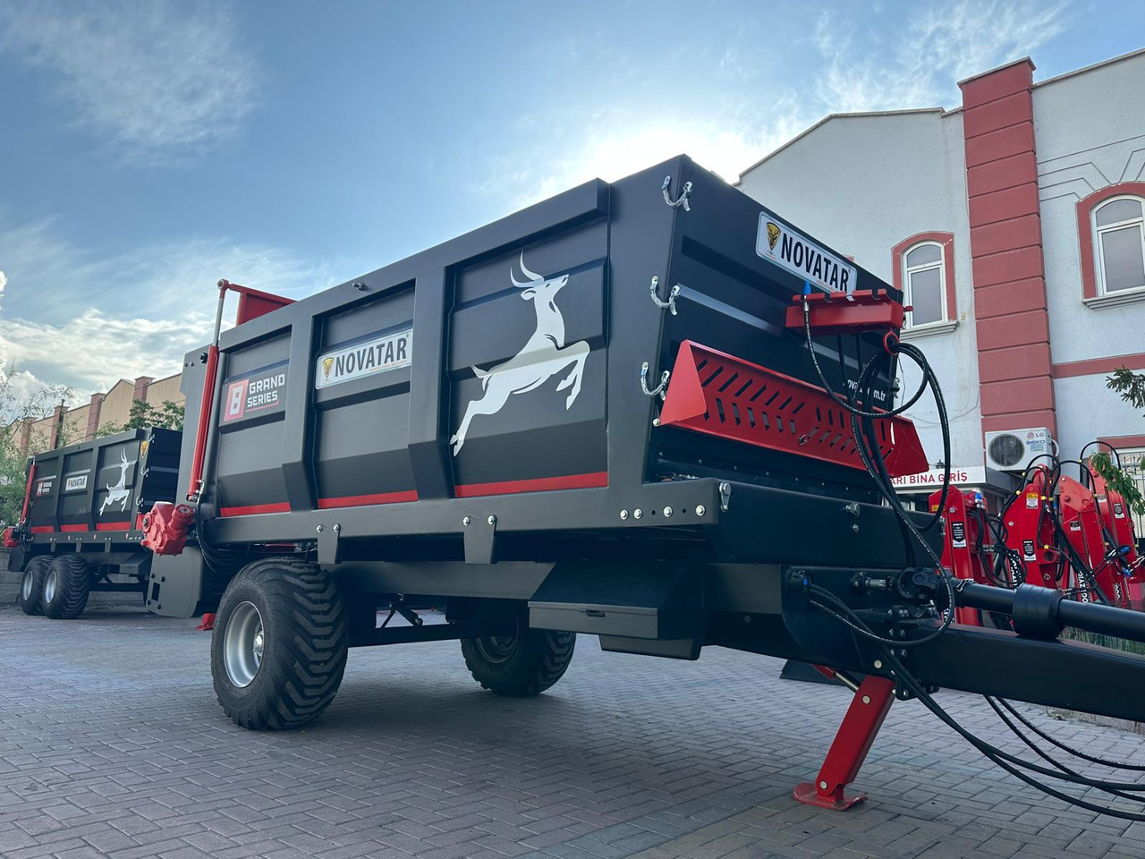 Novatar Manure Spreader 6 m3 - Mestverspreider: afbeelding 2 Novatar Manure Spreader 6 m3 - Mestverspreider: afbeelding 2