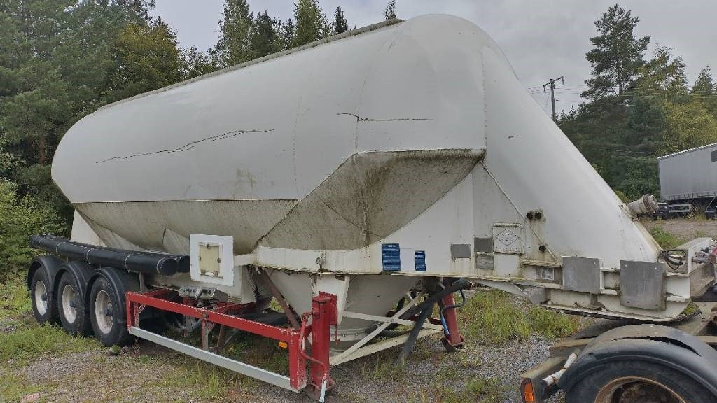 Feldbinder Säiliö puolikas - Tankoplegger: afbeelding 5 Feldbinder Säiliö puolikas - Tankoplegger: afbeelding 5