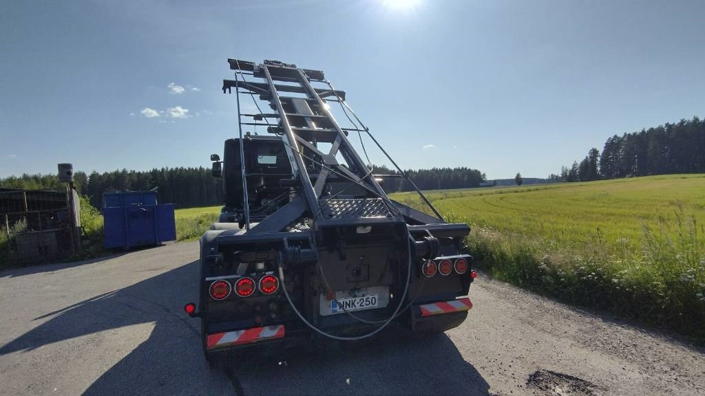 Portaalarmsysteem vrachtwagen Scania R490 8x4 multilift vaijerilaite,napaperät: afbeelding 14 Portaalarmsysteem vrachtwagen Scania R490 8x4 multilift vaijerilaite,napaperät: afbeelding 14