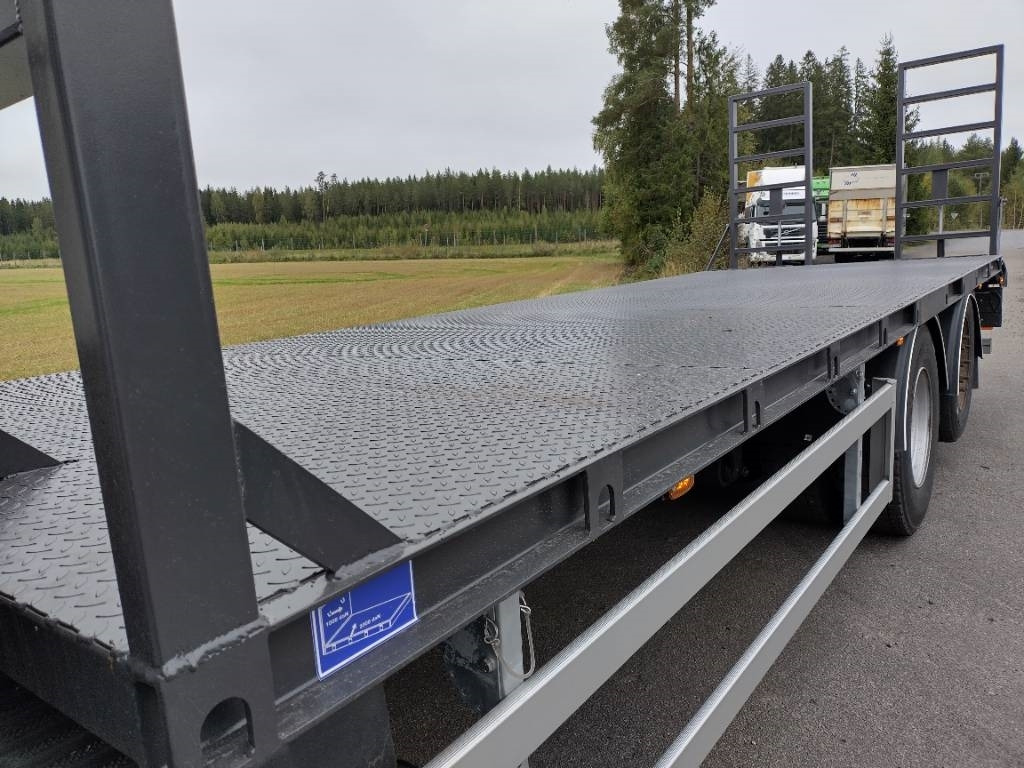 Scania R560 6x2 täysilmaj.uusi koneenkuljetusritilä - Vrachtwagen met open laadbak: afbeelding 3 Scania R560 6x2 täysilmaj.uusi koneenkuljetusritilä - Vrachtwagen met open laadbak: afbeelding 3