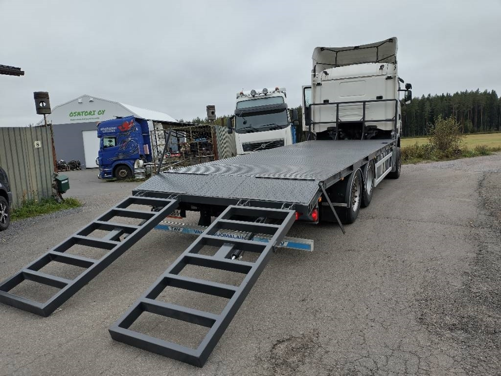 Scania R560 6x2 täysilmaj.uusi koneenkuljetusritilä - Vrachtwagen met open laadbak: afbeelding 4 Scania R560 6x2 täysilmaj.uusi koneenkuljetusritilä - Vrachtwagen met open laadbak: afbeelding 4