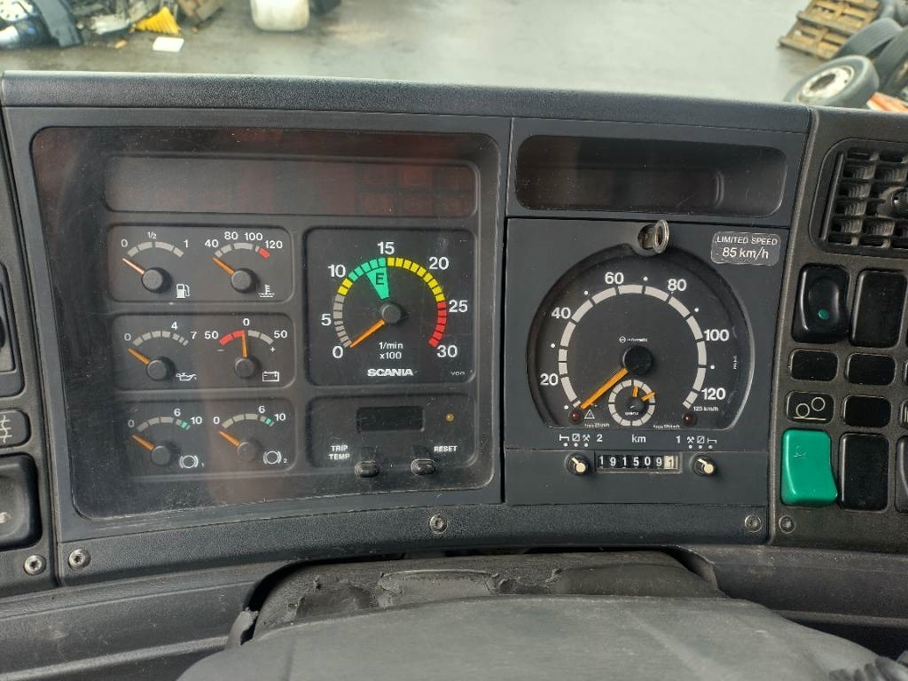 Scania R164 6x2 vetoauto,täysilma,manuaali - Trekker: afbeelding 3 Scania R164 6x2 vetoauto,täysilma,manuaali - Trekker: afbeelding 3