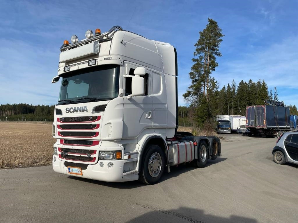 Scania R560 6x2 veturi - Trekker: afbeelding 1 Scania R560 6x2 veturi - Trekker: afbeelding 1
