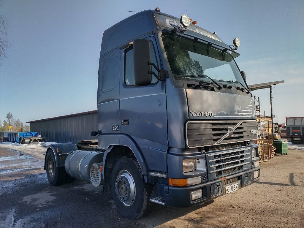 Volvo FH12 kanttilamppu veturi - Trekker: afbeelding 2 Volvo FH12 kanttilamppu veturi - Trekker: afbeelding 2