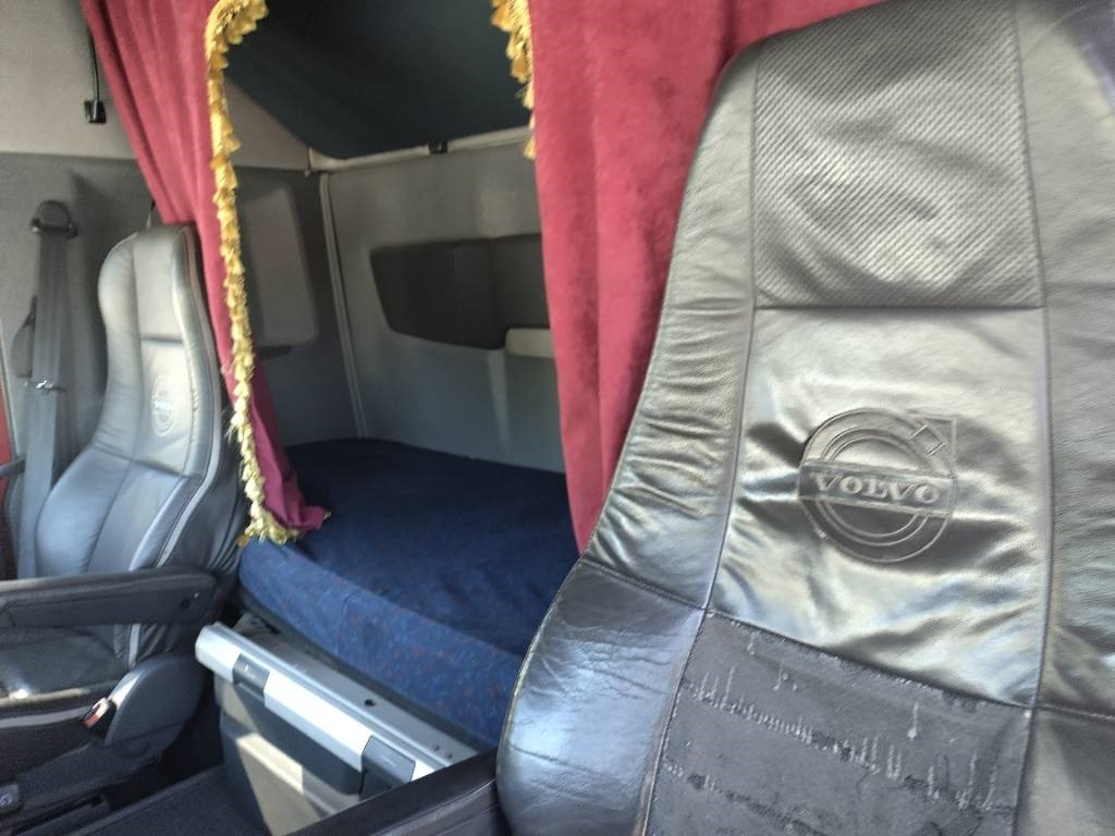 Leasing Volvo FH13 6x4 toplift ketjupurku +Toplift 5 aks. Kärty  Volvo FH13 6x4 toplift ketjupurku +Toplift 5 aks. Kärty: afbeelding 8