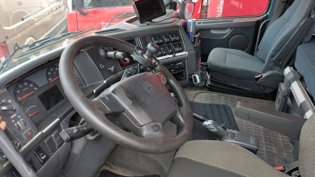 Leasing Volvo FH13 8x4 autom.kasettilava  Volvo FH13 8x4 autom.kasettilava: afbeelding 9