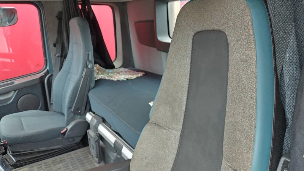 Leasing Volvo FH13 8x4 autom.kasettilava  Volvo FH13 8x4 autom.kasettilava: afbeelding 11