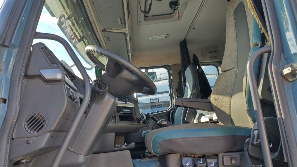 Leasing Volvo FH13 8x4 autom.kasettilava  Volvo FH13 8x4 autom.kasettilava: afbeelding 8