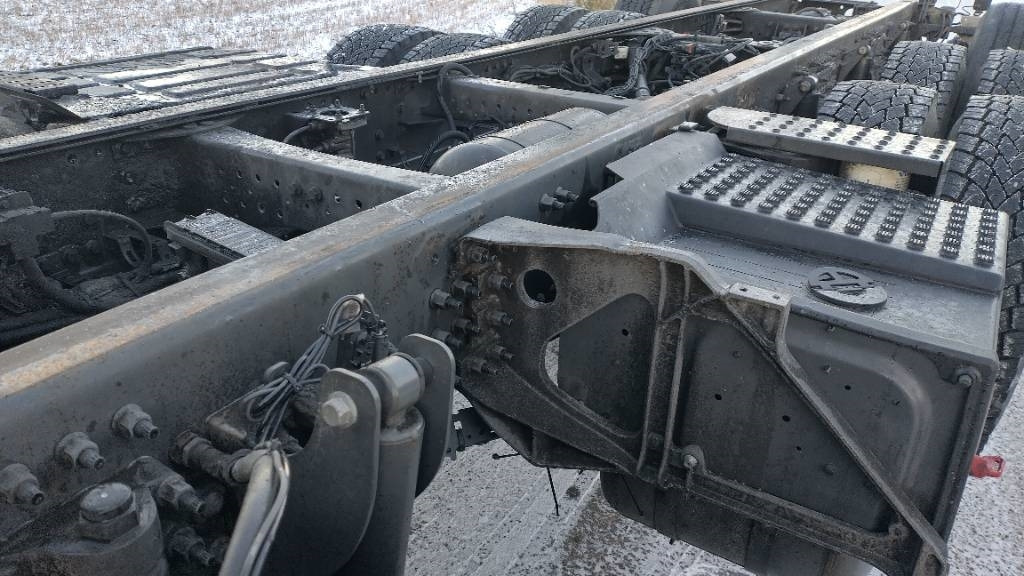 Volvo FH750 10*4 alusta,täysilmajouset - Chassis vrachtwagen: afbeelding 5 Volvo FH750 10*4 alusta,täysilmajouset - Chassis vrachtwagen: afbeelding 5