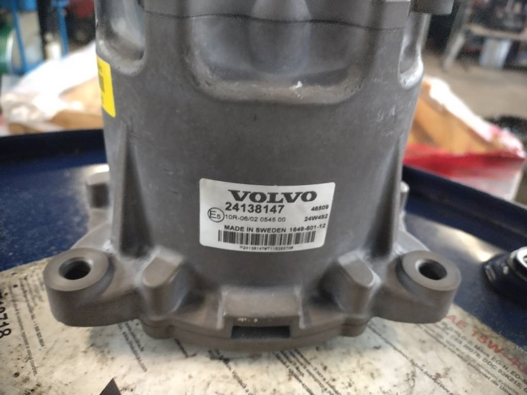 Volvo Vds moottori, sähköservo - Elektrisch systeem voor Vrachtwagen: afbeelding 1 Volvo Vds moottori, sähköservo - Elektrisch systeem voor Vrachtwagen: afbeelding 1