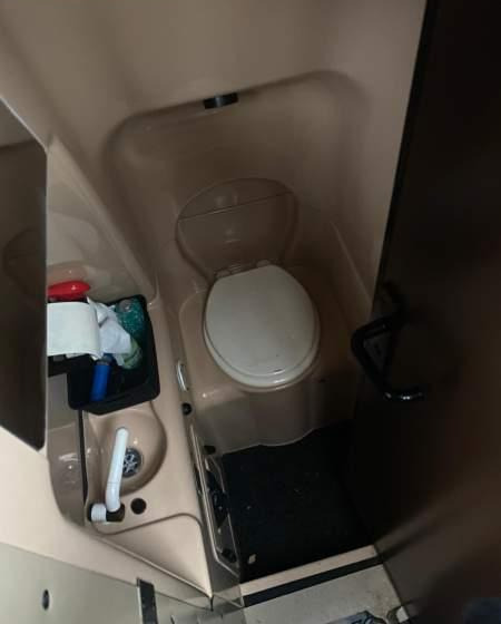 Irisbus MAGELYS PRO/ SPROWADZONY/ - Touringcar: afbeelding 2 Irisbus MAGELYS PRO/ SPROWADZONY/ - Touringcar: afbeelding 2