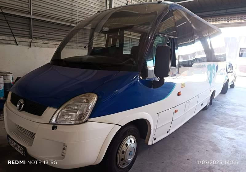 Irisbus WING / SPROWADZONY / 28 MIEJSC/ KLIMA - Touringcar: afbeelding 1 Irisbus WING / SPROWADZONY / 28 MIEJSC/ KLIMA - Touringcar: afbeelding 1