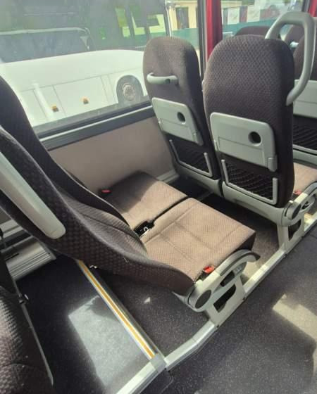 Isuzu KENDO INTERLINER / SPROWADZONE / 70 000 KM / KLIMA - Streekbus: afbeelding 5 Isuzu KENDO INTERLINER / SPROWADZONE / 70 000 KM / KLIMA - Streekbus: afbeelding 5
