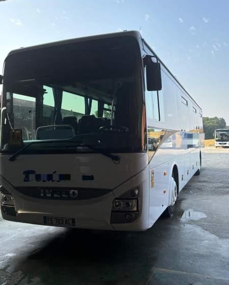 Iveco CROSSWAY/ SPROWADZONY / 180 000 KM / MANUAL - Streekbus: afbeelding 3 Iveco CROSSWAY/ SPROWADZONY / 180 000 KM / MANUAL - Streekbus: afbeelding 3