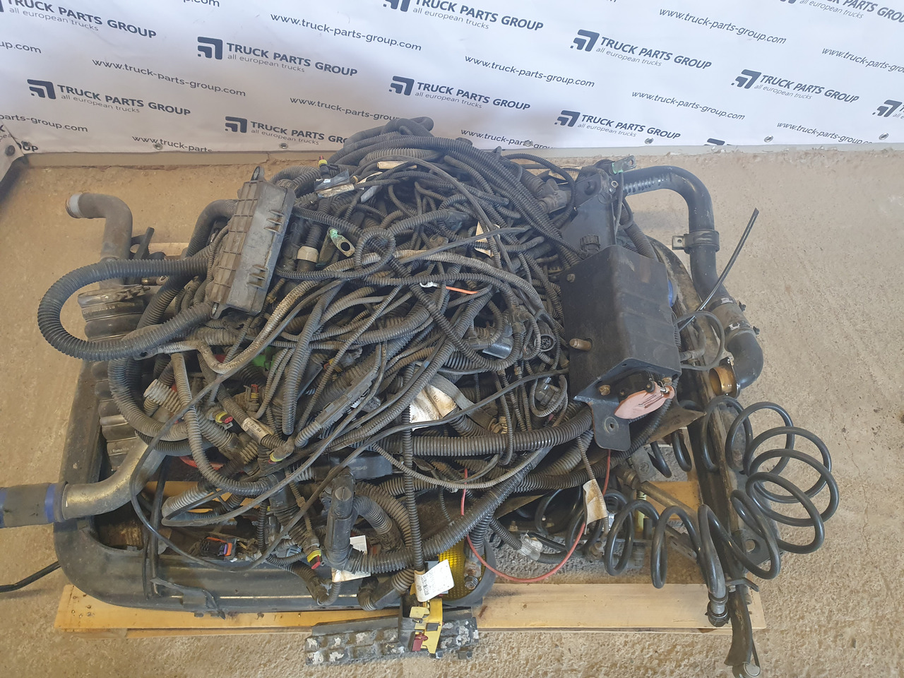 IVECO IVECO STRALIS EURO6 complete wiring harness, engine wiring, cab wiring, wiring set, frame wiring, cables 5801679758, 5801801250, 5801692062, 5801725016, 5801418770, 5801270108, 41246407, 41242608, 412 - Kabels/ Draden voor Vrachtwagen: afbeelding 2 IVECO IVECO STRALIS EURO6 complete wiring harness, engine wiring, cab wiring, wiring set, frame wiring, cables 5801679758, 5801801250, 5801692062, 5801725016, 5801418770, 5801270108, 41246407, 41242608, 412 - Kabels/ Draden voor Vrachtwagen: afbeelding 2