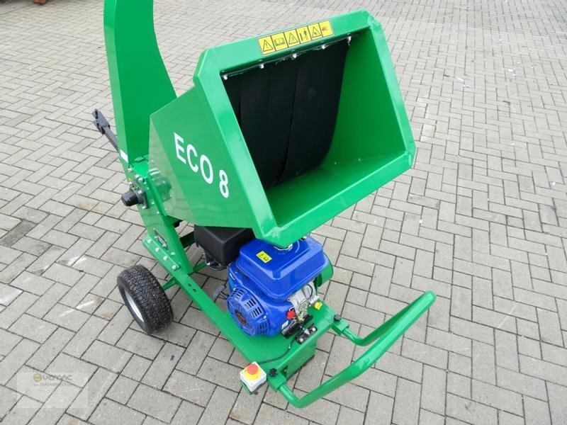 Vemac Eco8 Holzhäcksler Häcksler Schredder 15PS Benzin Motor Neu - Houtversnipperaar: afbeelding 3 Vemac Eco8 Holzhäcksler Häcksler Schredder 15PS Benzin Motor Neu - Houtversnipperaar: afbeelding 3