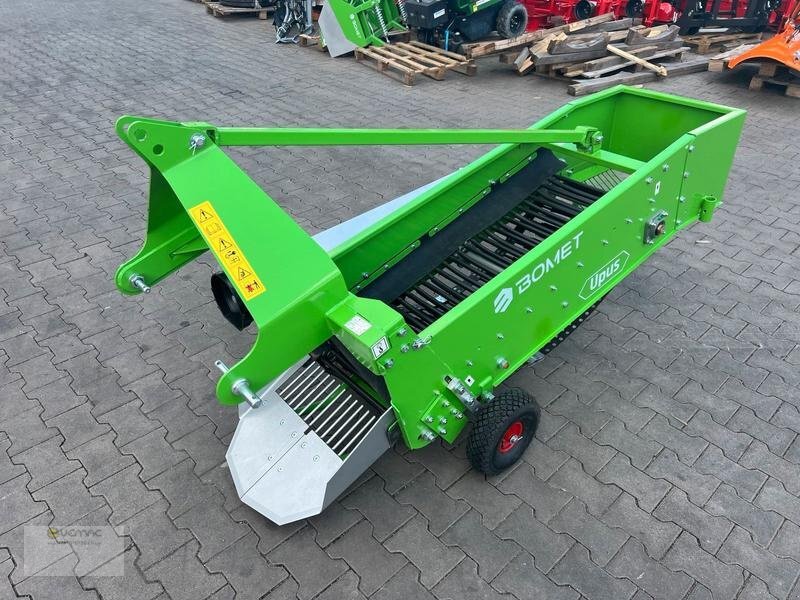Vemac Siebkettenroder Bomet UPUS Z656 1reihig Gummi Kartoffelroder NEU - Aardappelrooier: afbeelding 1 Vemac Siebkettenroder Bomet UPUS Z656 1reihig Gummi Kartoffelroder NEU - Aardappelrooier: afbeelding 1