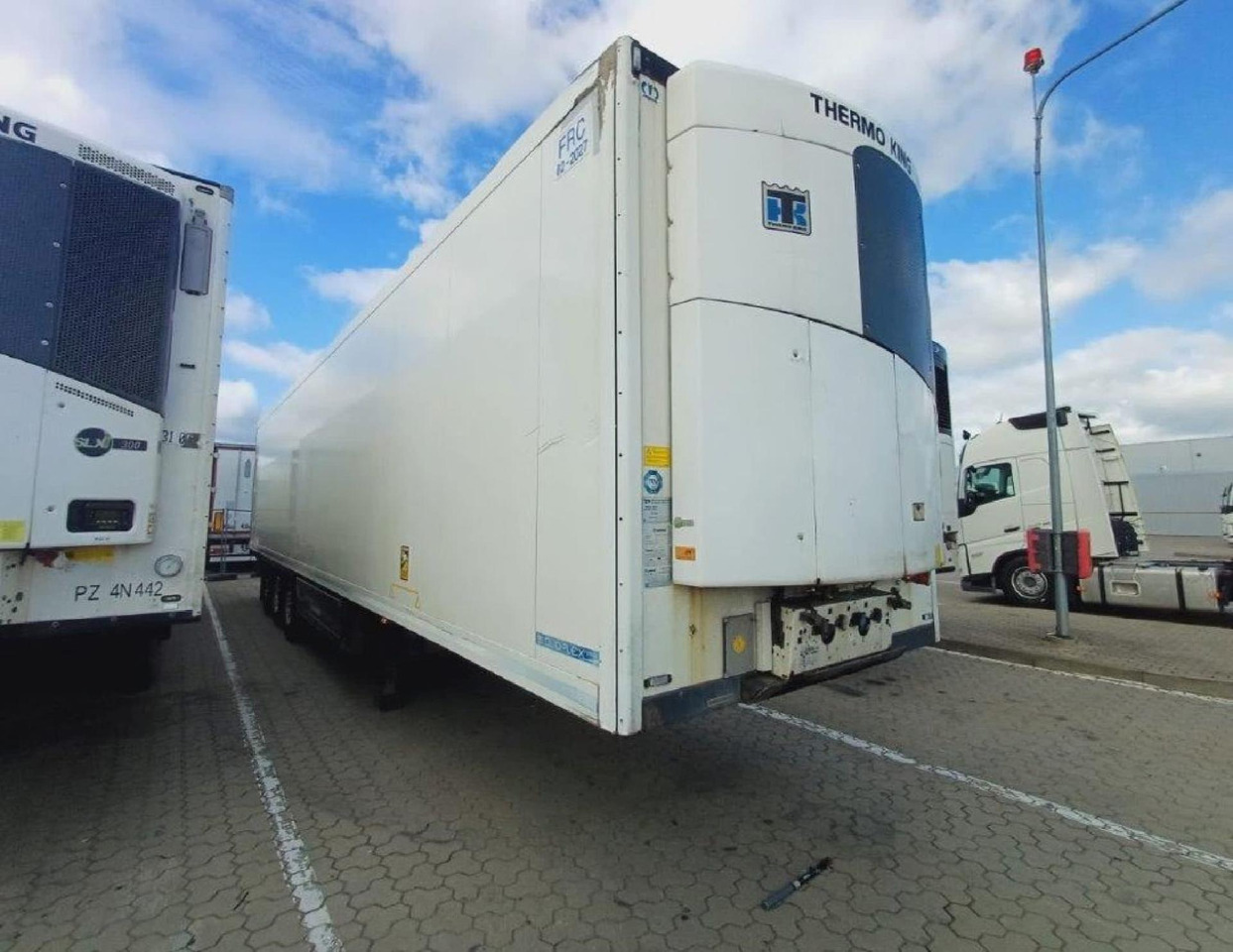 2018 Krone SDR Double Deck Cool Liner FP45 ThermoKing SLXi 300 Lifting Axle - Koelwagen oplegger: afbeelding 2 2018 Krone SDR Double Deck Cool Liner FP45 ThermoKing SLXi 300 Lifting Axle - Koelwagen oplegger: afbeelding 2
