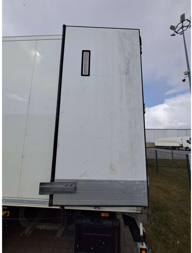 2019/2020 Schmitz Cargobull SKO FP 60 ThermoKing SLXi 300 - Koelwagen oplegger: afbeelding 5 2019/2020 Schmitz Cargobull SKO FP 60 ThermoKing SLXi 300 - Koelwagen oplegger: afbeelding 5