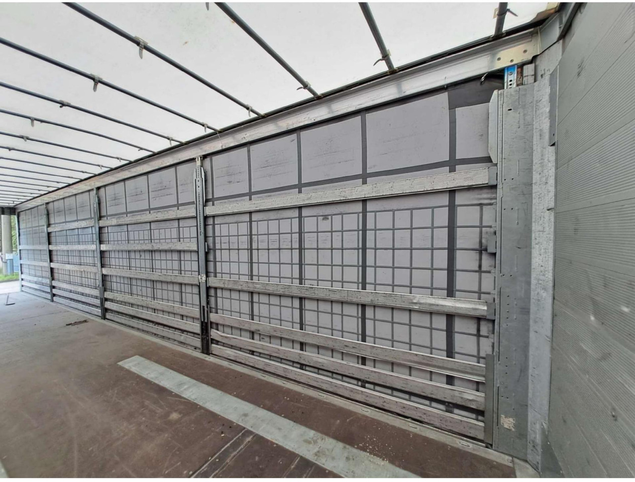 2020 Schmitz Cargobull SCS24/L Varios - Schuifzeiloplegger: afbeelding 4 2020 Schmitz Cargobull SCS24/L Varios - Schuifzeiloplegger: afbeelding 4
