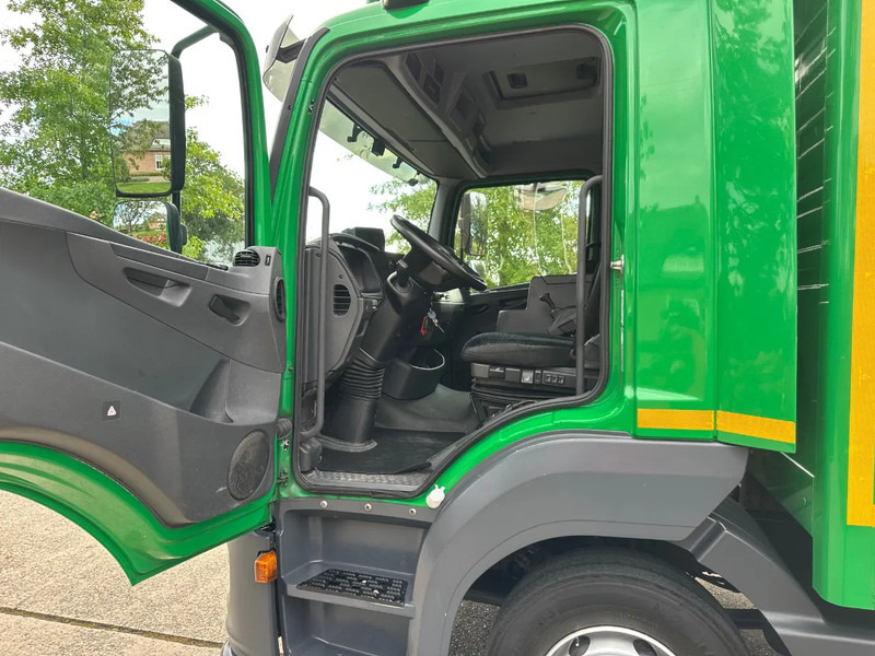 Mercedes-Benz Atego 1018 / NL TRUCK / LOW KM / AIRCO / BOX+LIFT+SIDEDOOR / 10T / AUTOMATIC - Bakwagen: afbeelding 4 Mercedes-Benz Atego 1018 / NL TRUCK / LOW KM / AIRCO / BOX+LIFT+SIDEDOOR / 10T / AUTOMATIC - Bakwagen: afbeelding 4