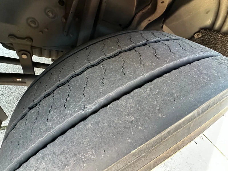 Scania P280 / NL TRUCK / EURO 6 / FULL AIR / CARRIER SUPRA 1250 / TOPCONDITION / LIFT+DOORS - Koelwagen vrachtwagen: afbeelding 5 Scania P280 / NL TRUCK / EURO 6 / FULL AIR / CARRIER SUPRA 1250 / TOPCONDITION / LIFT+DOORS - Koelwagen vrachtwagen: afbeelding 5