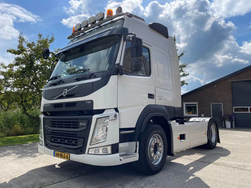 Volvo FM 460 EURO 6 / TOP!! / NL TRUCK / GLOBETROTTER / SAFETY SYSTEMS - Trekker: afbeelding 1 Volvo FM 460 EURO 6 / TOP!! / NL TRUCK / GLOBETROTTER / SAFETY SYSTEMS - Trekker: afbeelding 1