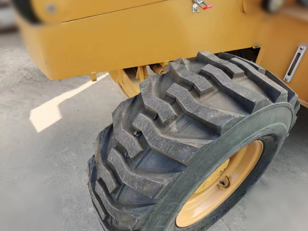 CATERPILLAR 420F - Graaflaadmachine: afbeelding 5 CATERPILLAR 420F - Graaflaadmachine: afbeelding 5