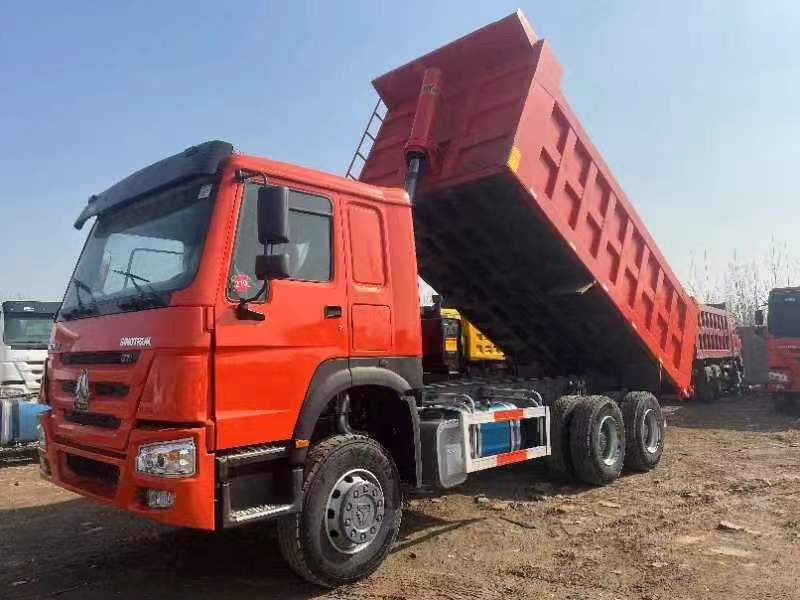 HOWO 371 - Kipper vrachtwagen: afbeelding 1 HOWO 371 - Kipper vrachtwagen: afbeelding 1