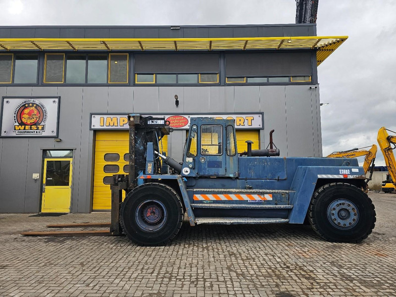 Svetruck 28120-46 * 28TON Hefcapaciteit * - Diesel heftruck: afbeelding 1 Svetruck 28120-46 * 28TON Hefcapaciteit * - Diesel heftruck: afbeelding 1