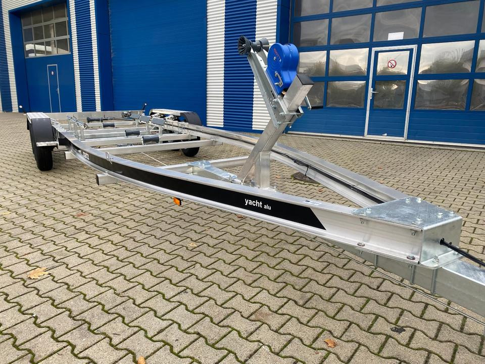 Martz Bootstrailer / Bootsanhänger 3500Kg inkl. Gratis Lieferung *INKL.19% MWST* - Boottrailer: afbeelding 5 Martz Bootstrailer / Bootsanhänger 3500Kg inkl. Gratis Lieferung *INKL.19% MWST* - Boottrailer: afbeelding 5