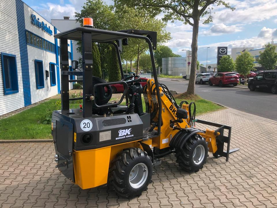 Radlader / Hoflader BK906 *INKL.19% MWST*PERKINS*BERGER KRAUS*GABELPAKET*CE*EURO - Kniklader: afbeelding 5 Radlader / Hoflader BK906 *INKL.19% MWST*PERKINS*BERGER KRAUS*GABELPAKET*CE*EURO - Kniklader: afbeelding 5