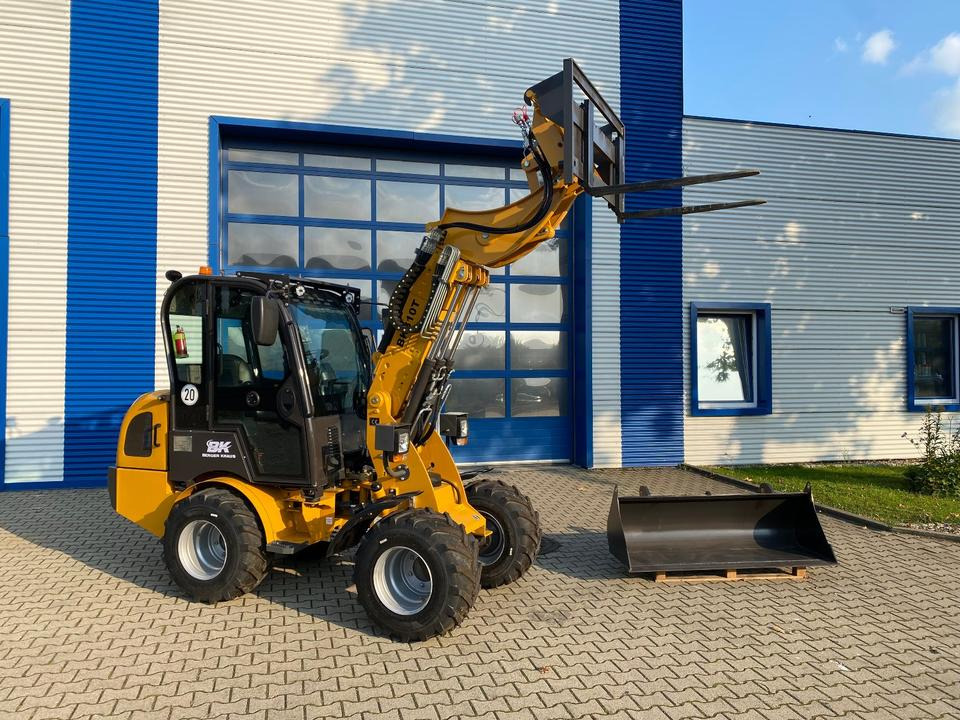 Teleskoplader/Radlader BK810T inkl. Gabel/Schaufelpaket *INKL.19% MWST*BERGER KRAUS*KUBOTA*EURO*CE* - Kniklader: afbeelding 2 Teleskoplader/Radlader BK810T inkl. Gabel/Schaufelpaket *INKL.19% MWST*BERGER KRAUS*KUBOTA*EURO*CE* - Kniklader: afbeelding 2