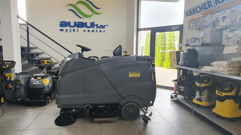 KÄRCHER Szorowarka Zamiatarka KARCHER B200 R Dose SB Serwis GWARANCJA 2019 YEAR - Schrobmachine: afbeelding 4 KÄRCHER Szorowarka Zamiatarka KARCHER B200 R Dose SB Serwis GWARANCJA 2019 YEAR - Schrobmachine: afbeelding 4