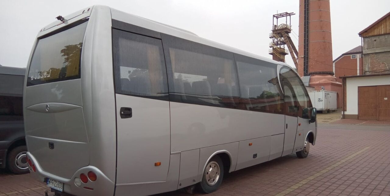 Mercedes-Benz MAGO 2 / VARIO / BELUGA / XXL / 34 PLACE - Streekbus: afbeelding 2 Mercedes-Benz MAGO 2 / VARIO / BELUGA / XXL / 34 PLACE - Streekbus: afbeelding 2
