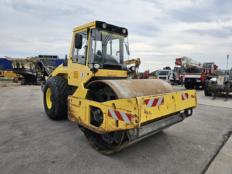 BOMAG BW213DH-4 BVC - Schapenpootwals/ Grondverdichter: afbeelding 5 BOMAG BW213DH-4 BVC - Schapenpootwals/ Grondverdichter: afbeelding 5