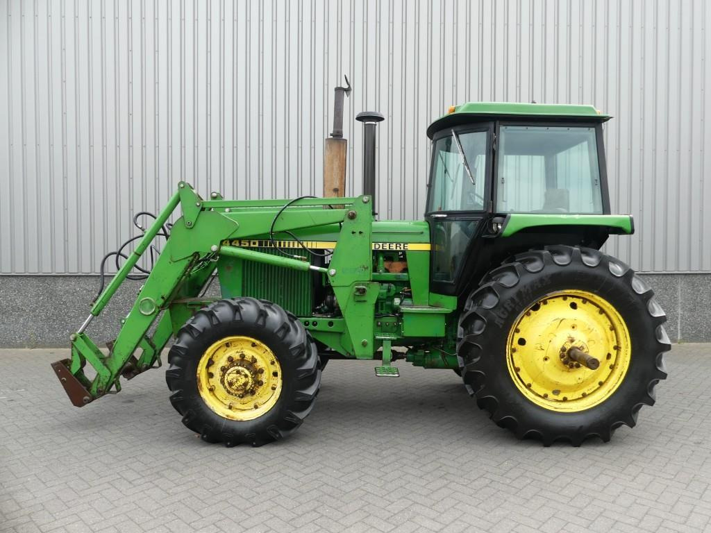 International 744S - Tractor: afbeelding 2 International 744S - Tractor: afbeelding 2